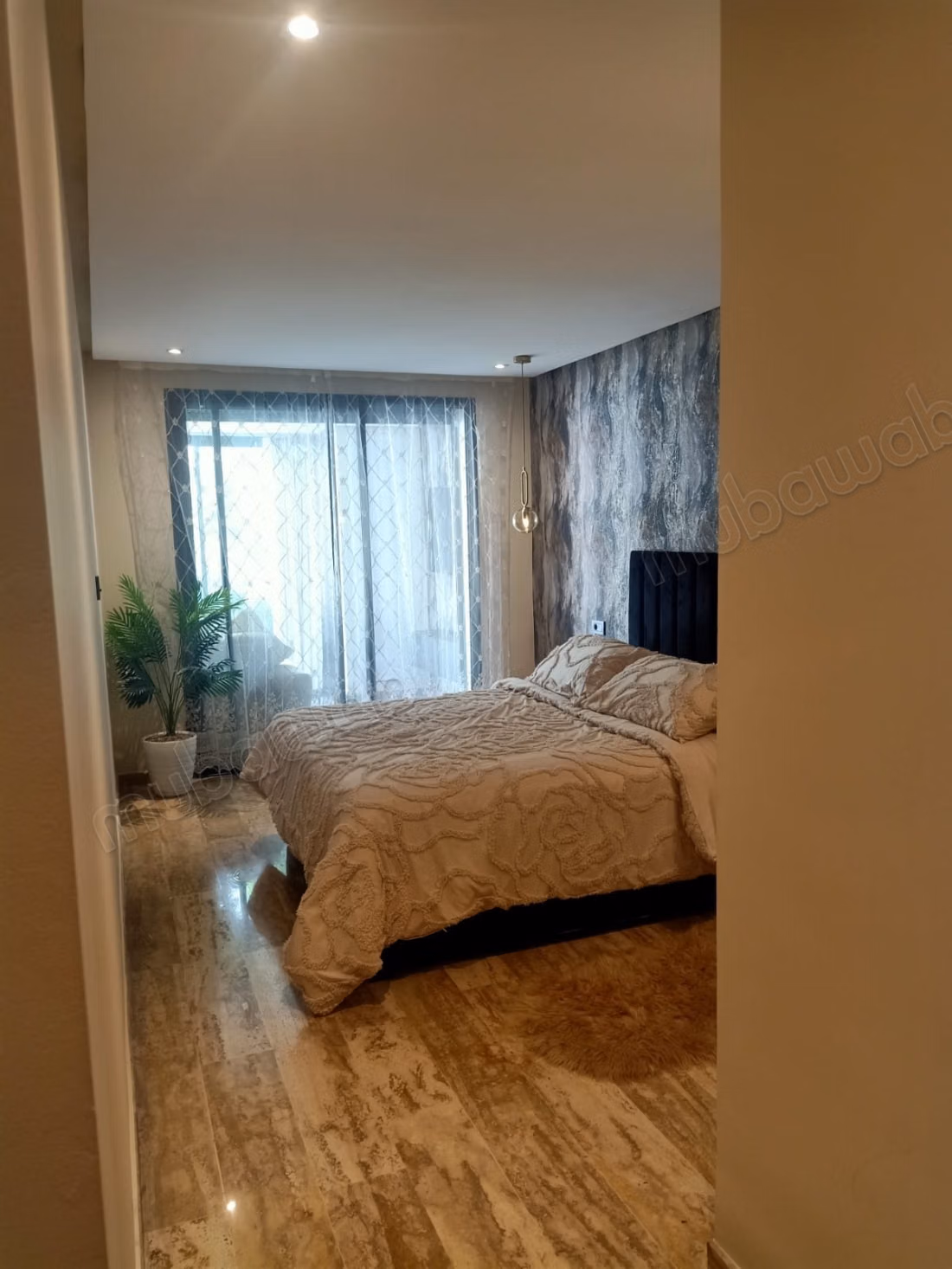 À louer appartement meublé avec piscine et jardin
