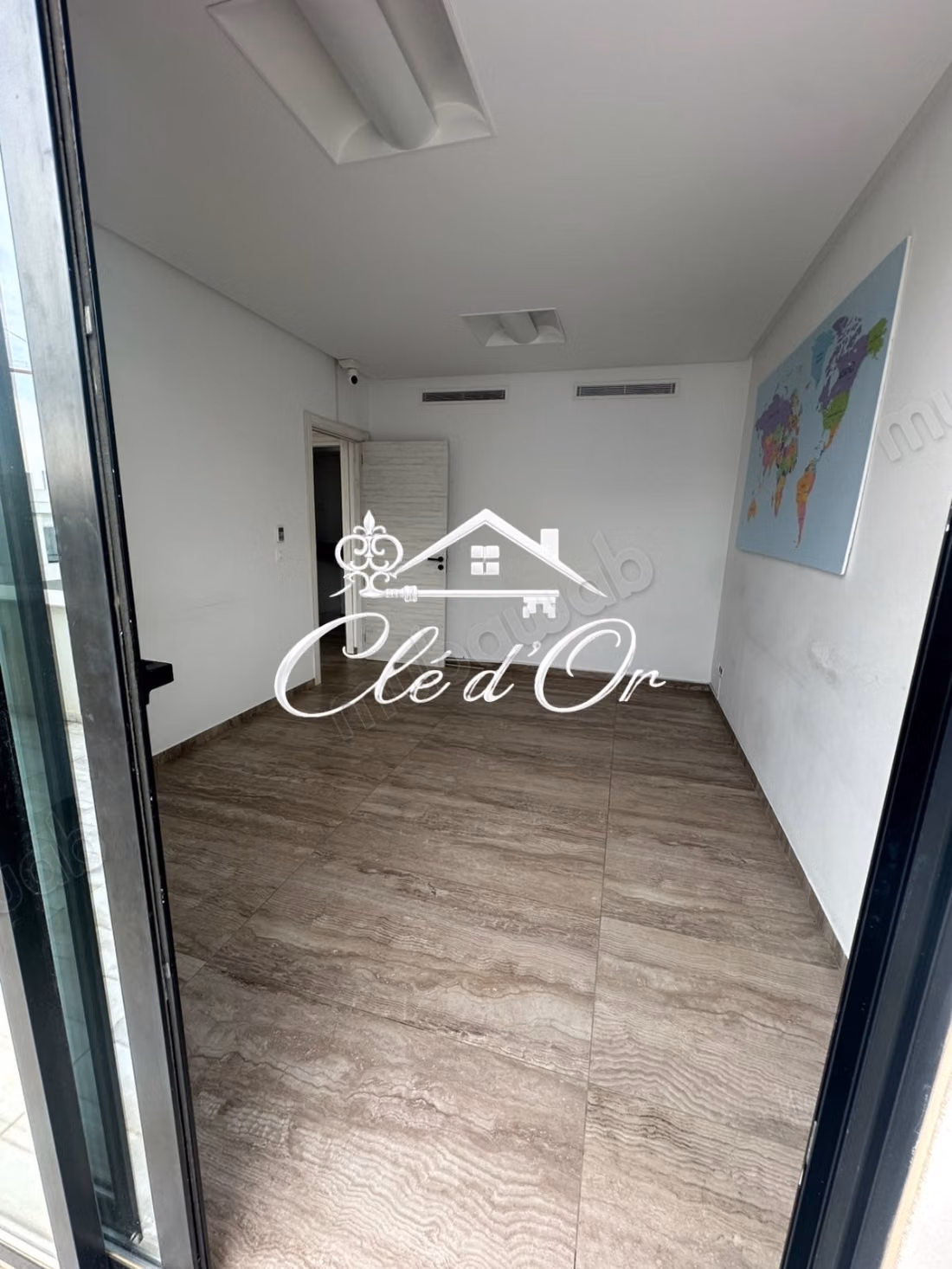 Office H4 for rent in the Gardens of Carthage