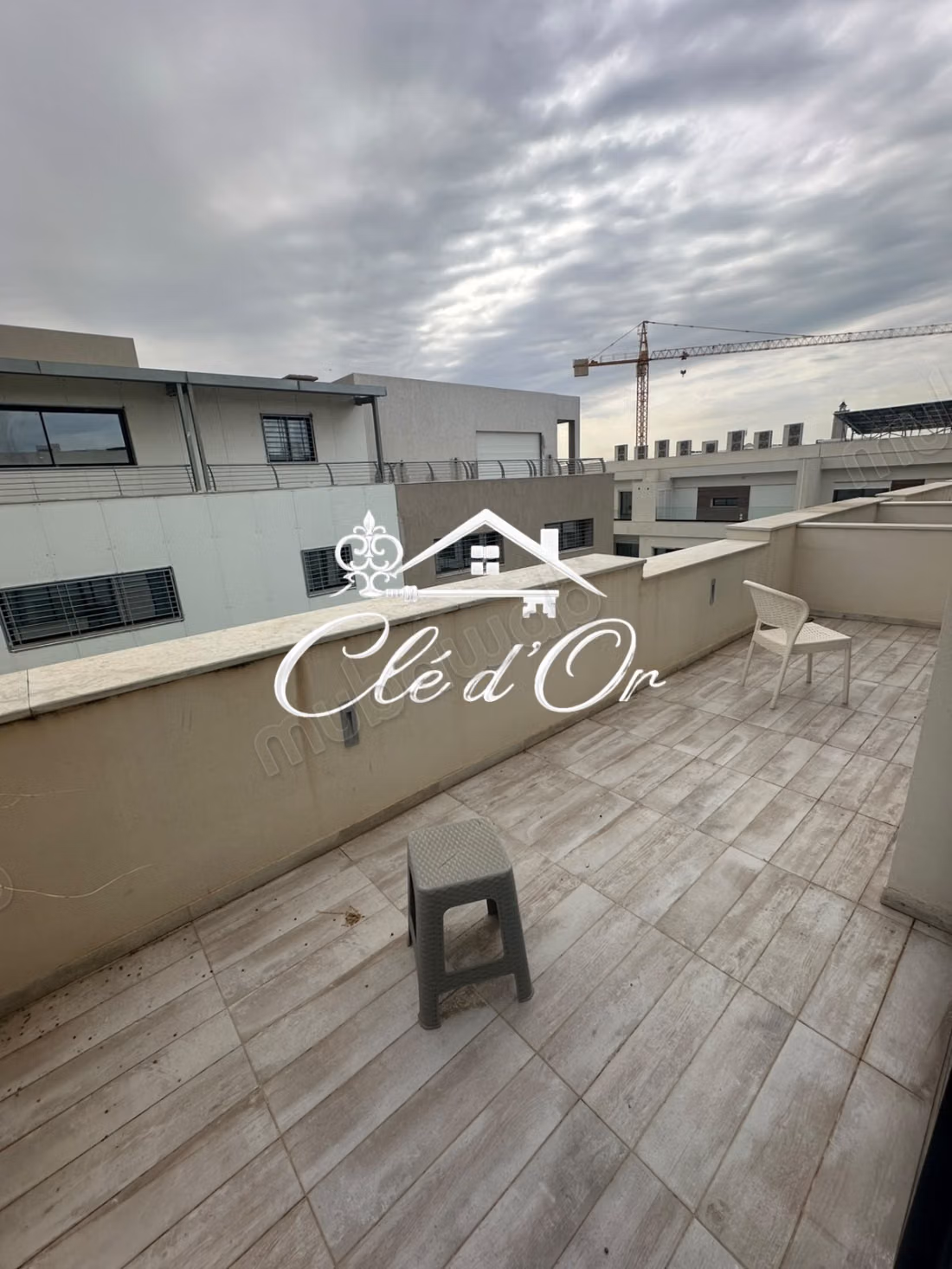 Office H4 for rent in the Gardens of Carthage