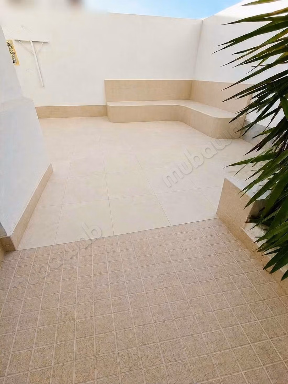 مدينة قصر النار 2 للإيجار الطابق الأرضي من الفيلا مع تراس
