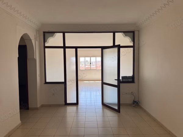 Ufficio Ampio in Affitto al Boulevard de Safi