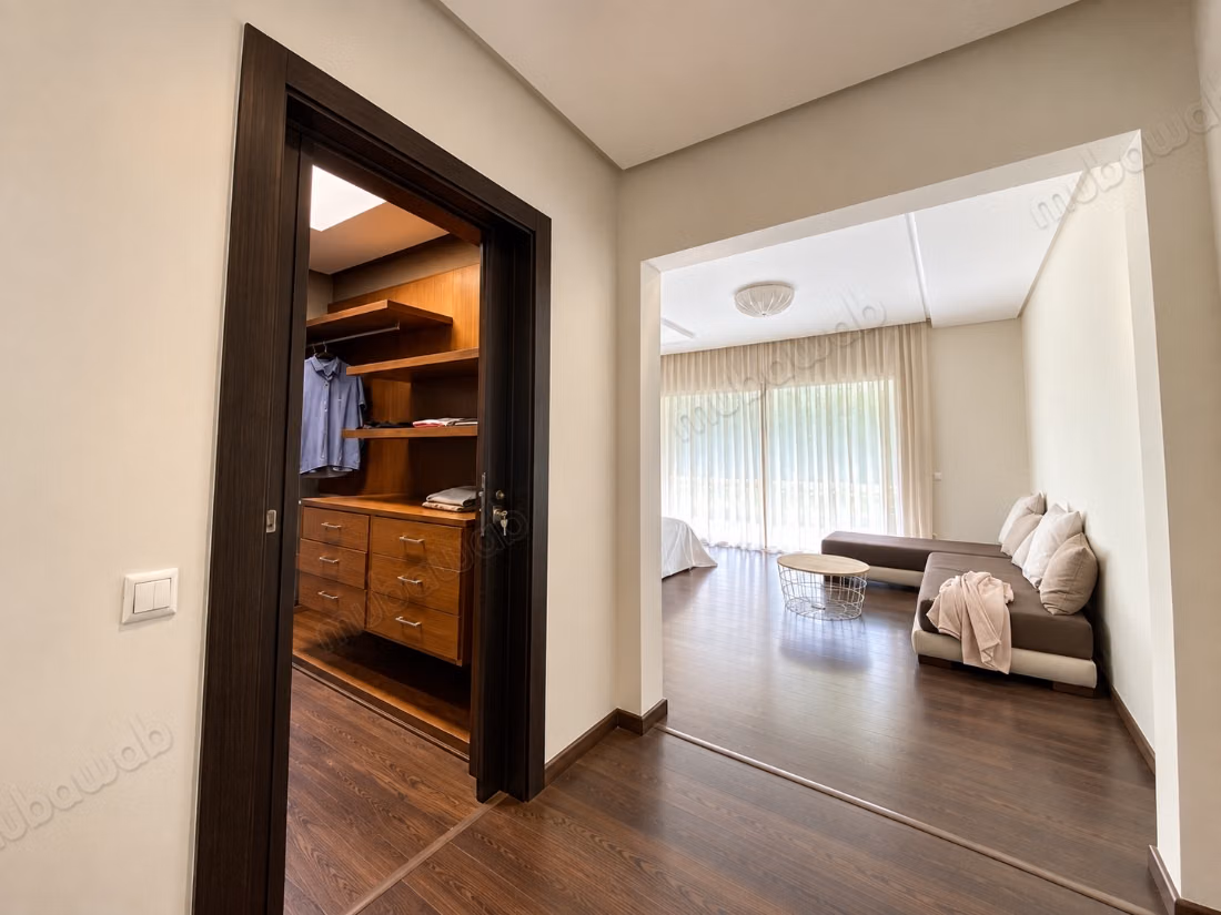 Prachtig huis te huur in Laymoune. Totale oppervlakte 375 m². Gemeubileerd