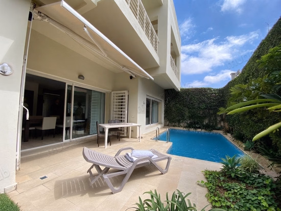 Prachtig huis te huur in Laymoune. Totale oppervlakte 375 m². Gemeubileerd