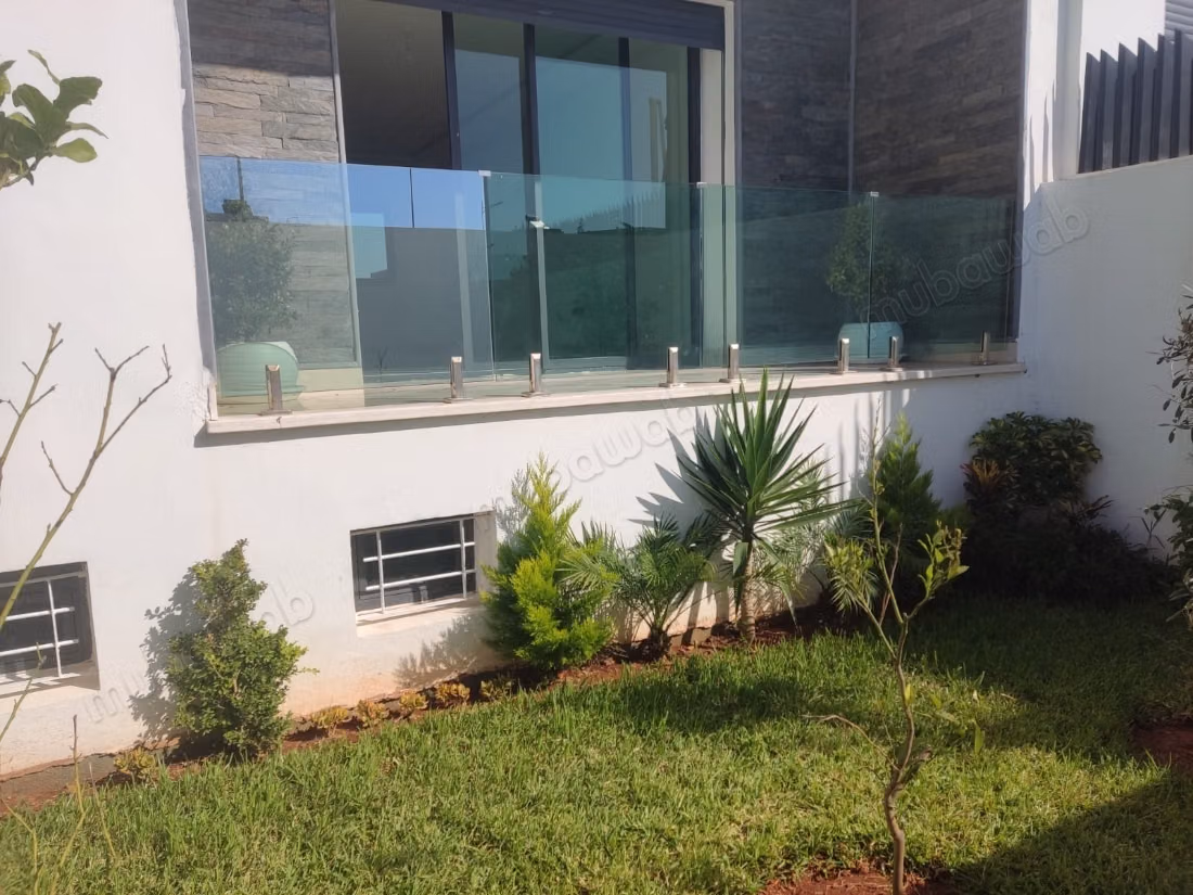 Villa for sale with sea view never inhabited