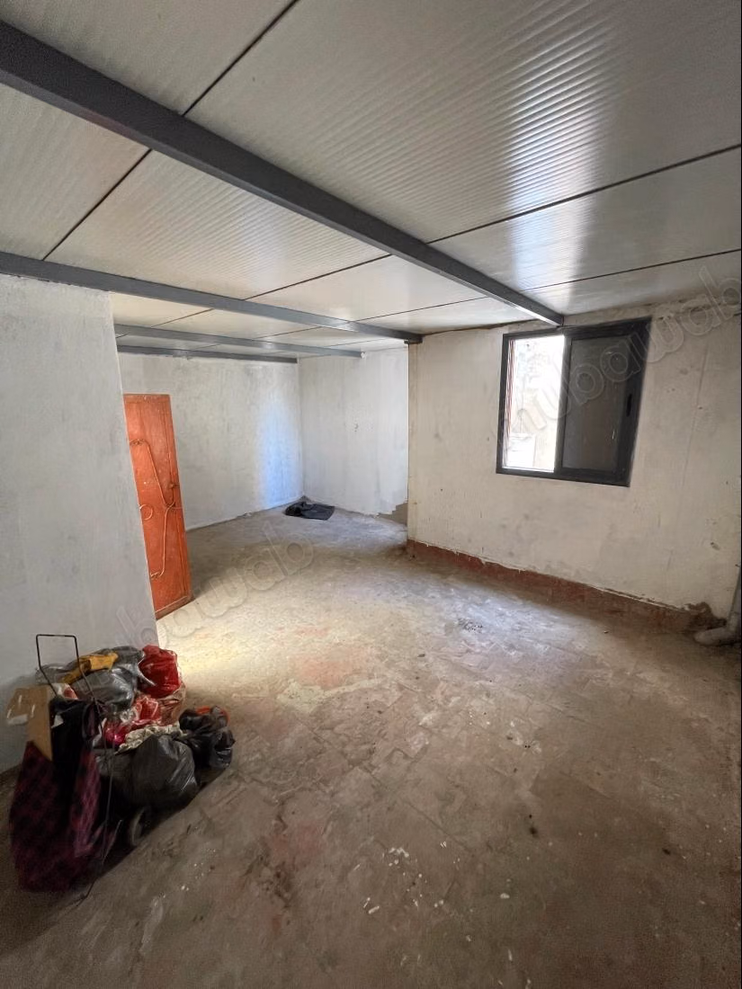 Appartement à vendre 60 m2 
moitié de la terrasse