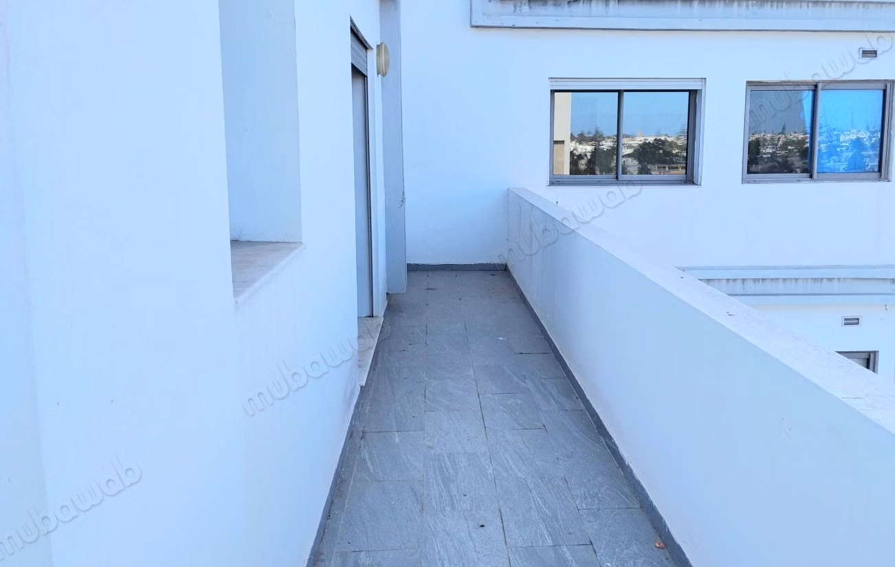 Affitto a lungo termine appartamento arredato con 2 camere da letto di 114 m² a Casablanca Finance City