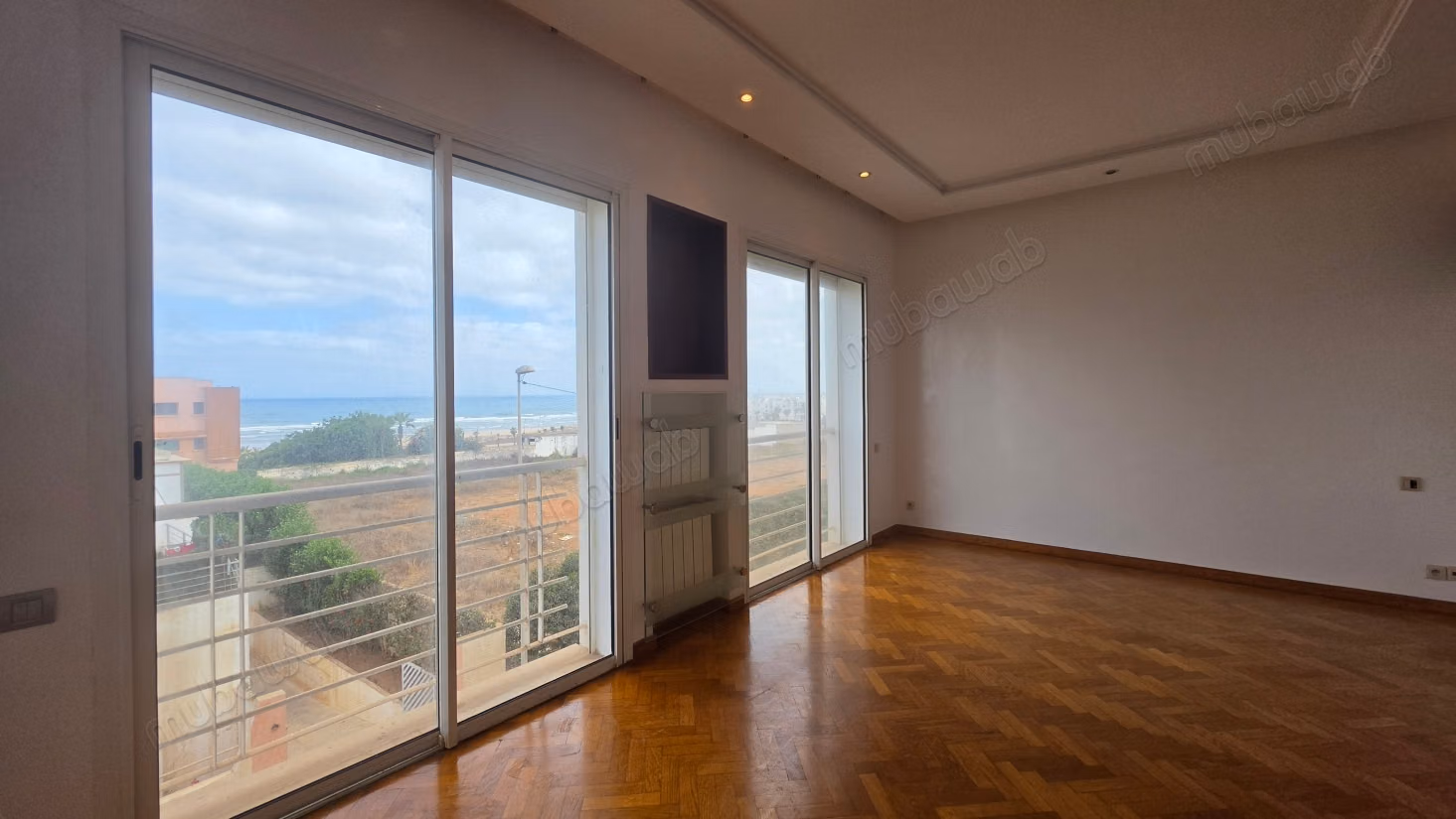 Beautiful apartment with sea view
