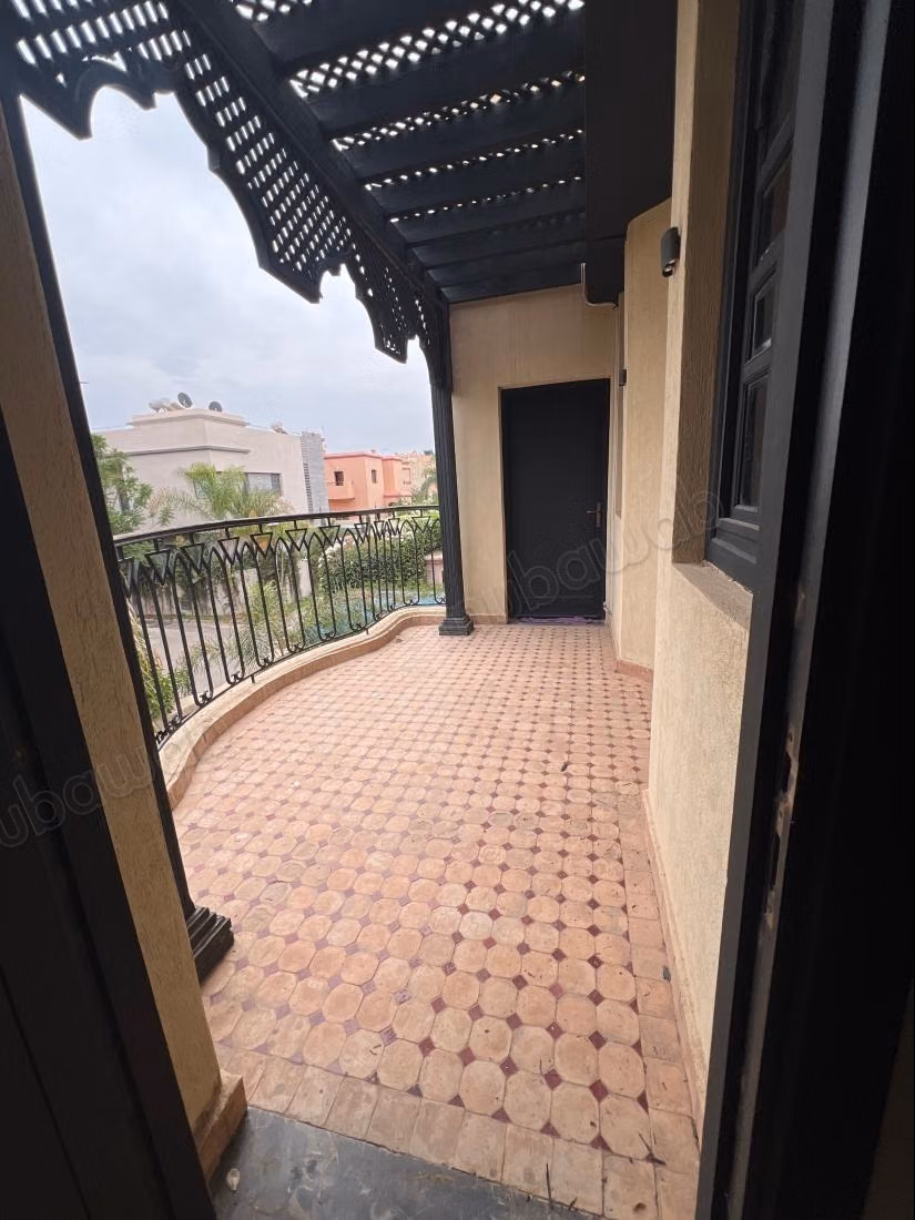 Affitto villa vuota nel quartiere Targa