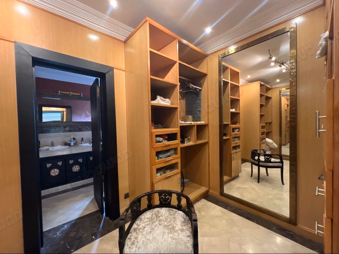 Affitto villa vuota nel quartiere Targa