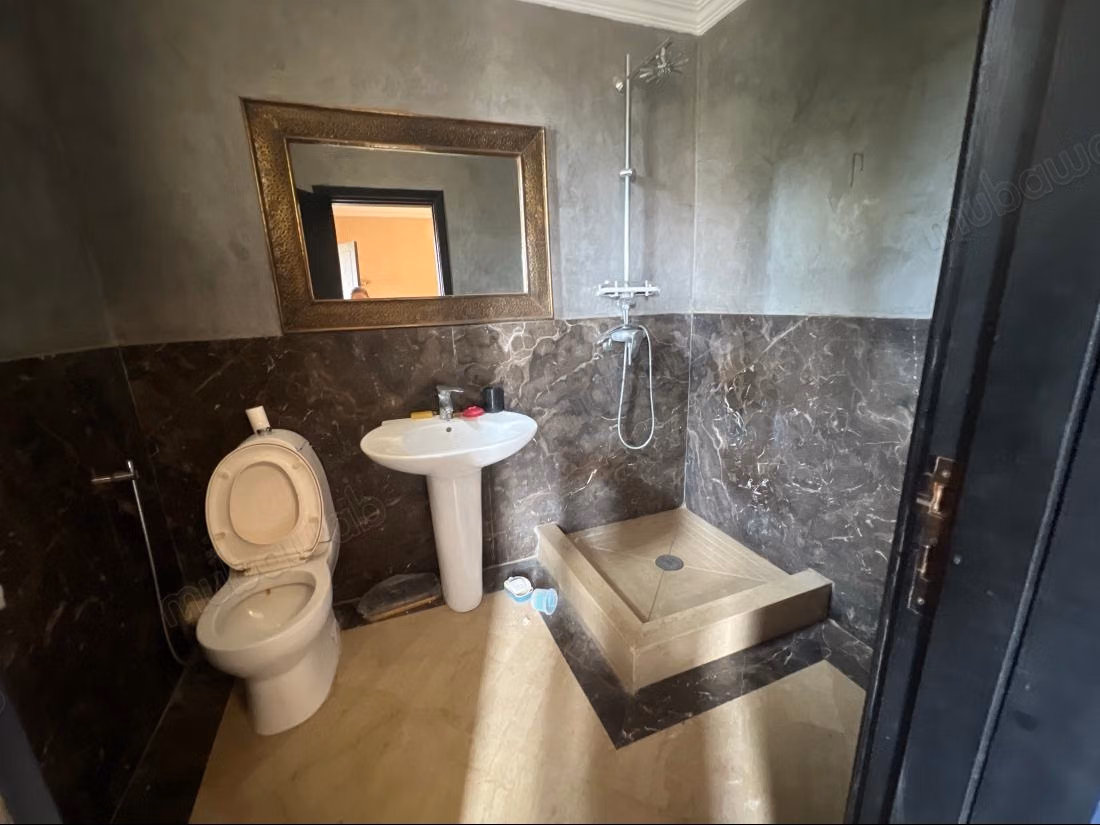 Affitto villa vuota nel quartiere Targa