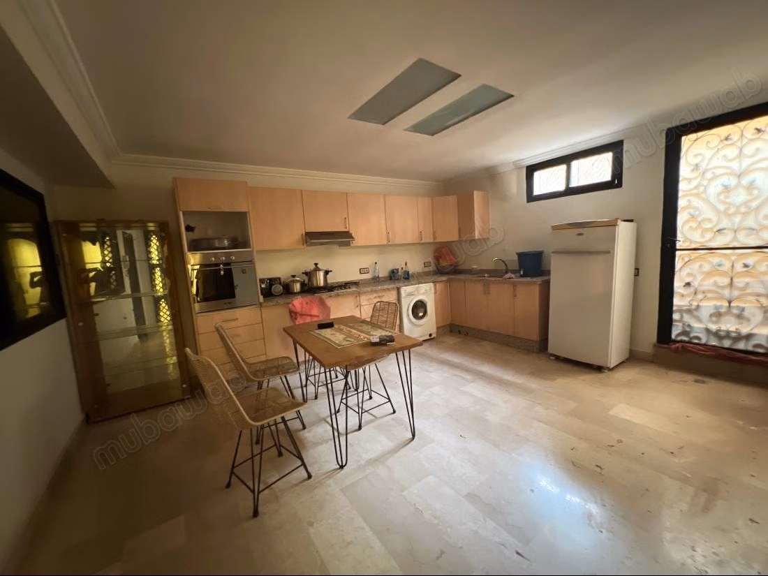 Affitto villa vuota nel quartiere Targa