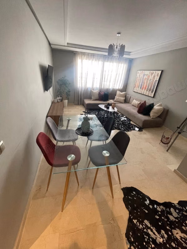 Superbe appartement à louer à Racine. 
1 chambre. 
Meublé