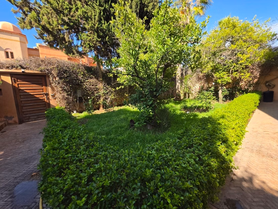 Luxury villa for sale in Targa – 800 m