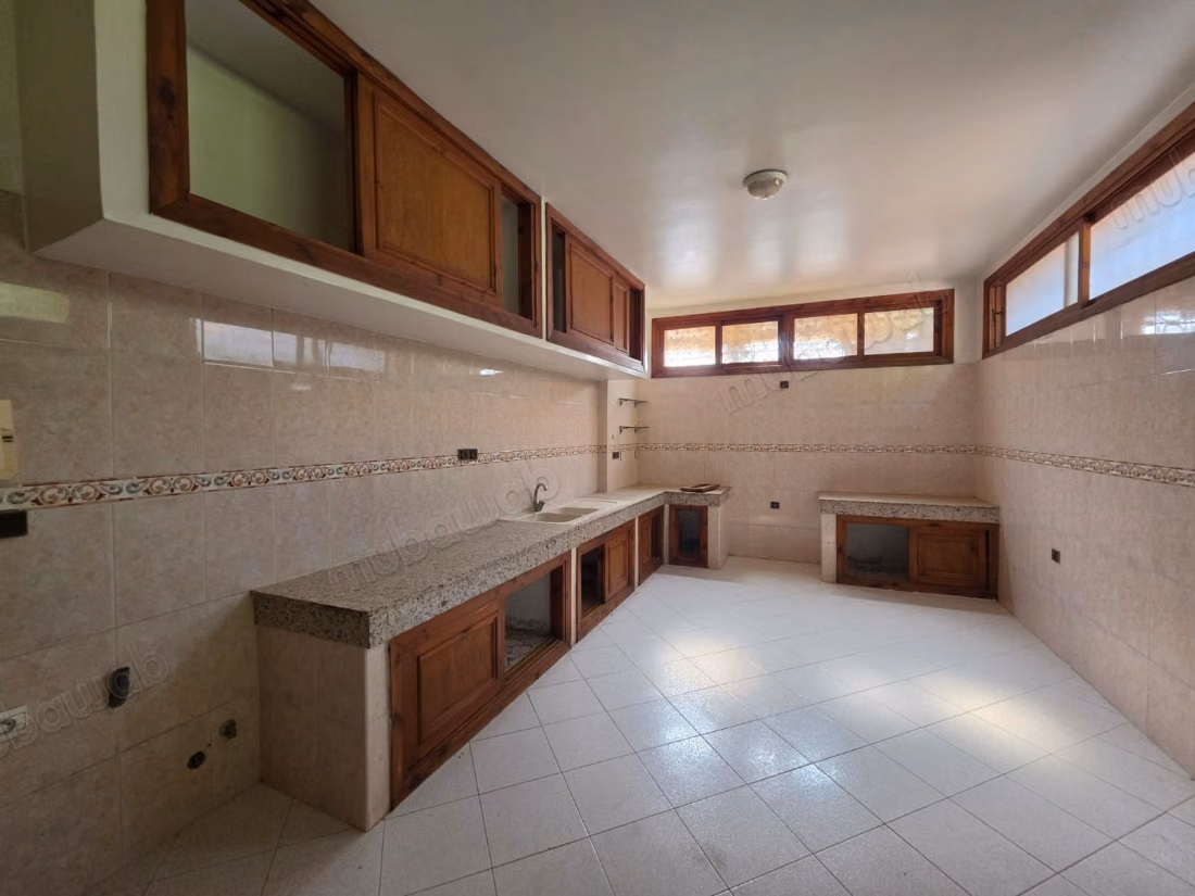 Luxury villa for sale in Targa – 800 m