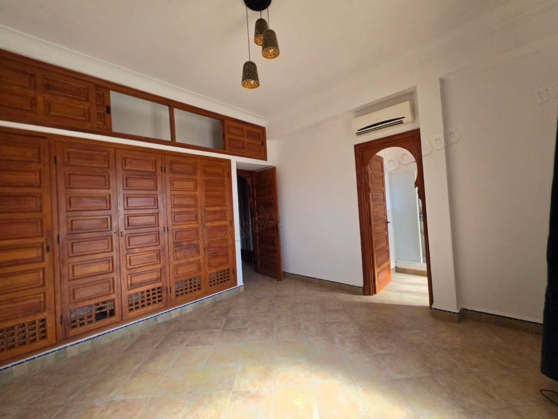 Luxury villa for sale in Targa – 800 m