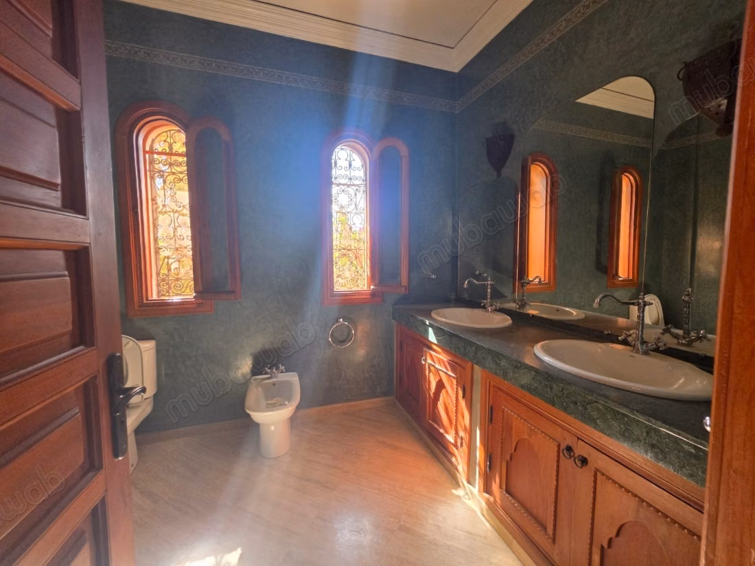 Luxury villa for sale in Targa – 800 m