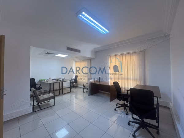 Office Hall 4 at Lake I