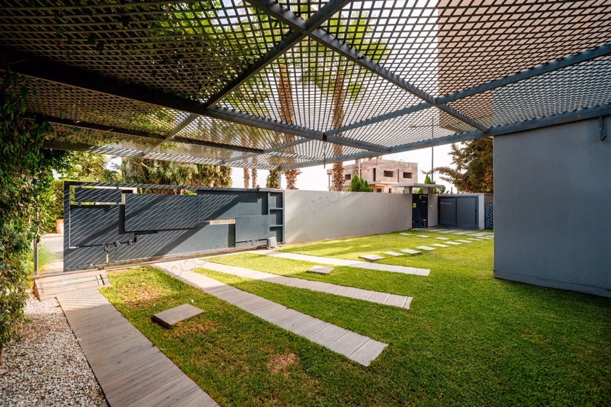 Villa de prestigio amueblada para larga duración