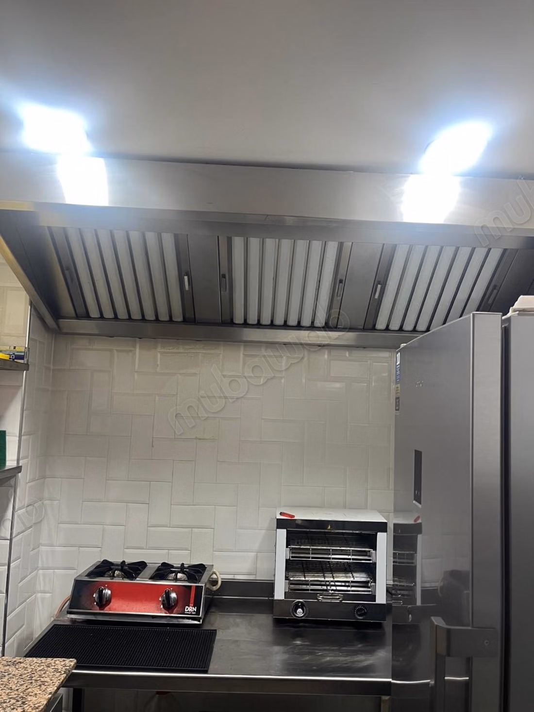 For rent equipped commercial premises Sheikh Khalifa