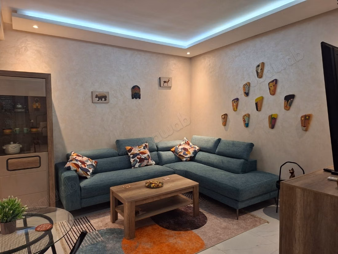 Studio meublé à louer à MAARIF 
BIRANZARAN