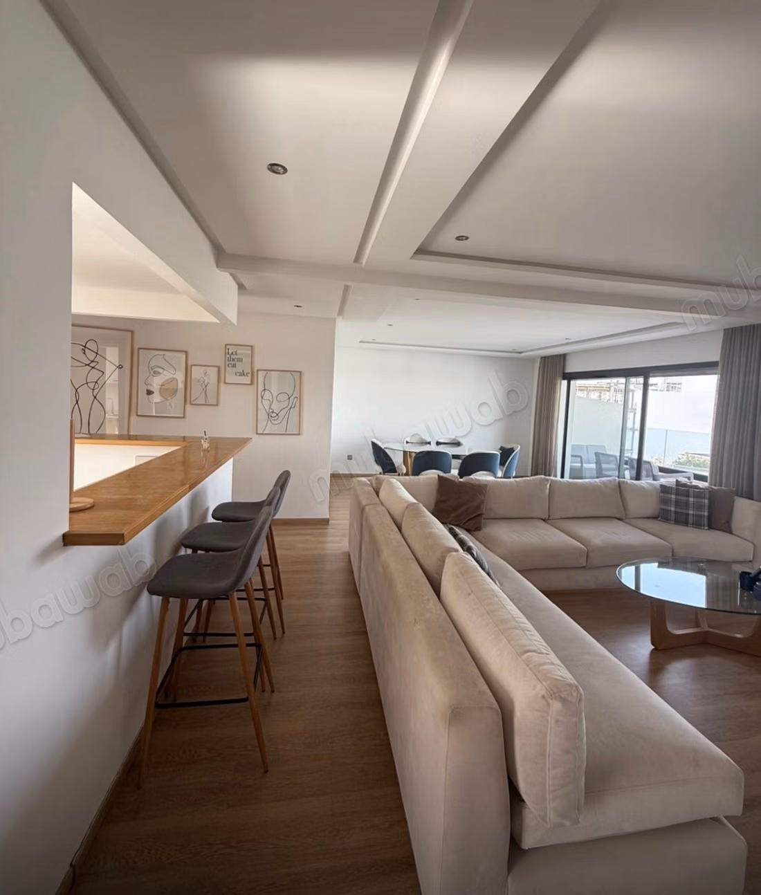 Bellissimo appartamento in affitto a Ferme Bretonne Hay Arraha. Superficie di 130 m². Ben arredato