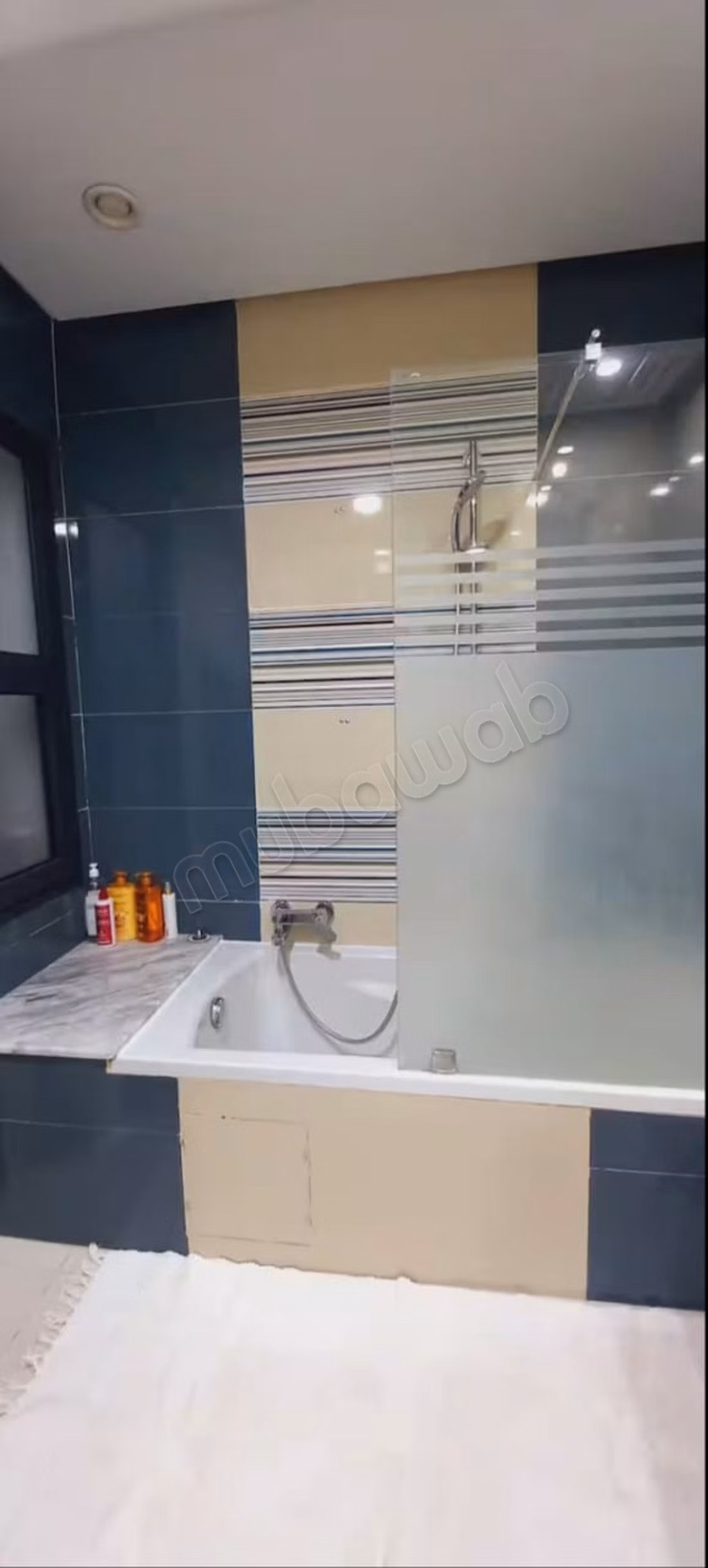 Rental of high-end furnished apartment