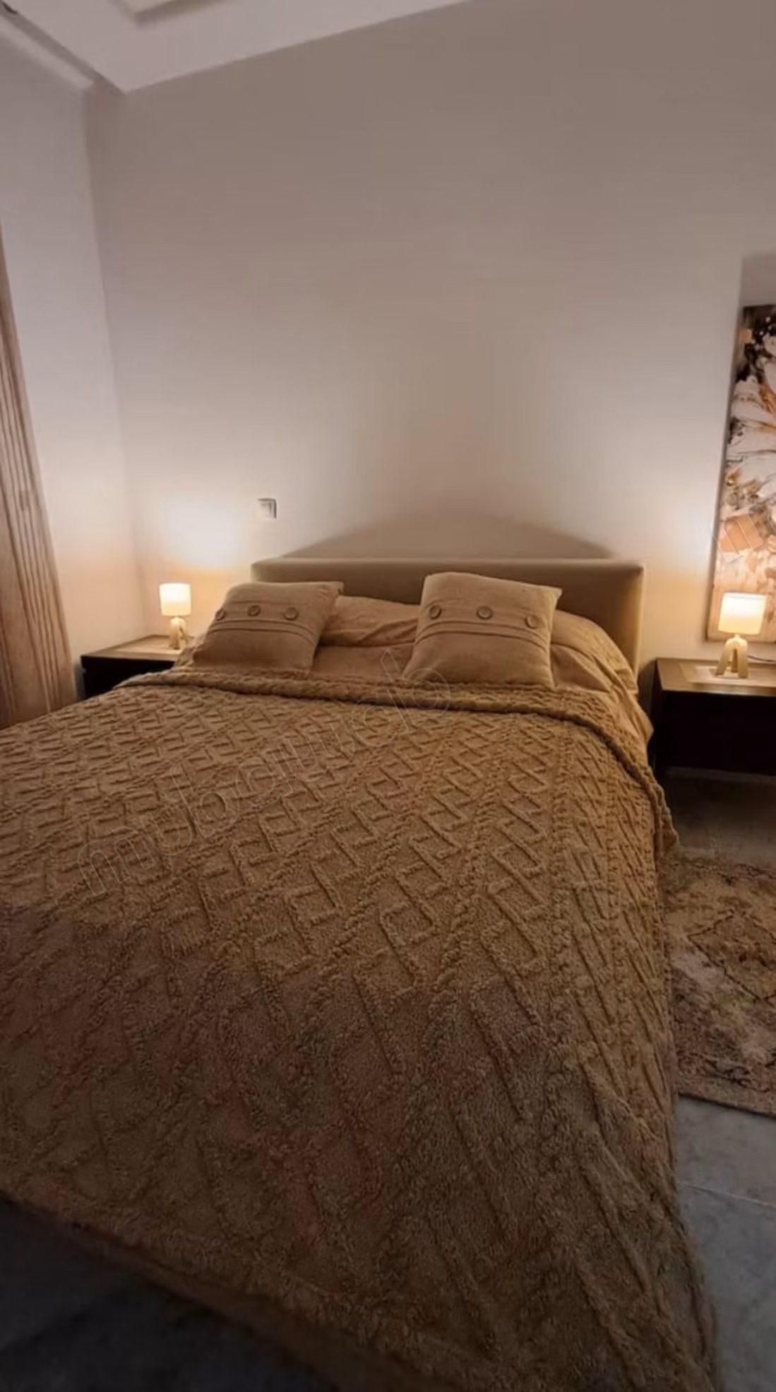 Rental of high-end furnished apartment
