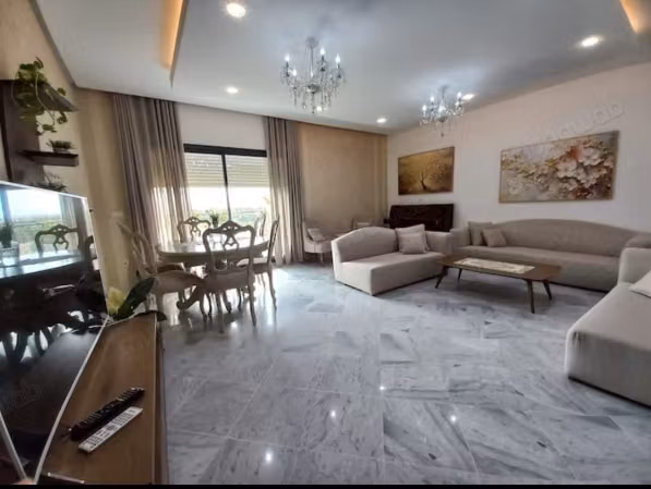 Rental of high-end furnished apartment
