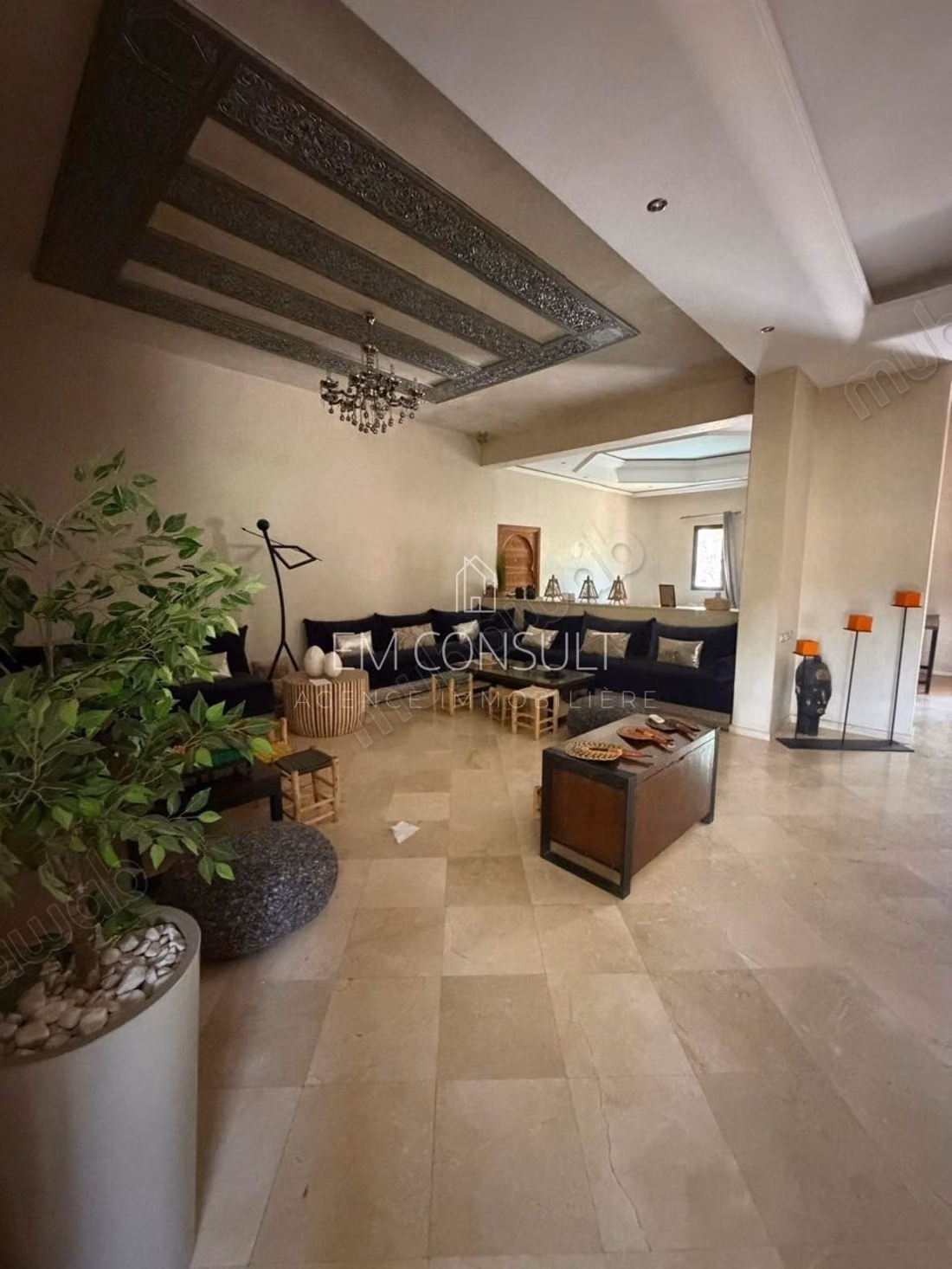 Location villa 6 suites sur 1,7 ha 600m2 route d'amizmiz km 15
