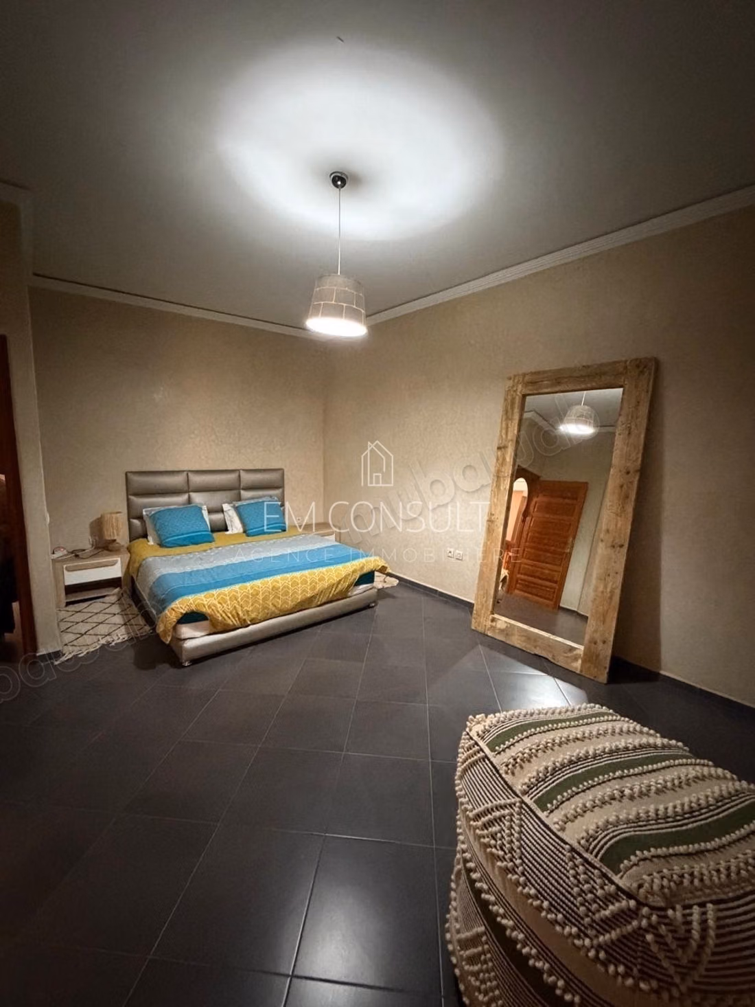 Location villa 6 suites sur 1,7 ha 600m2 route d'amizmiz km 15