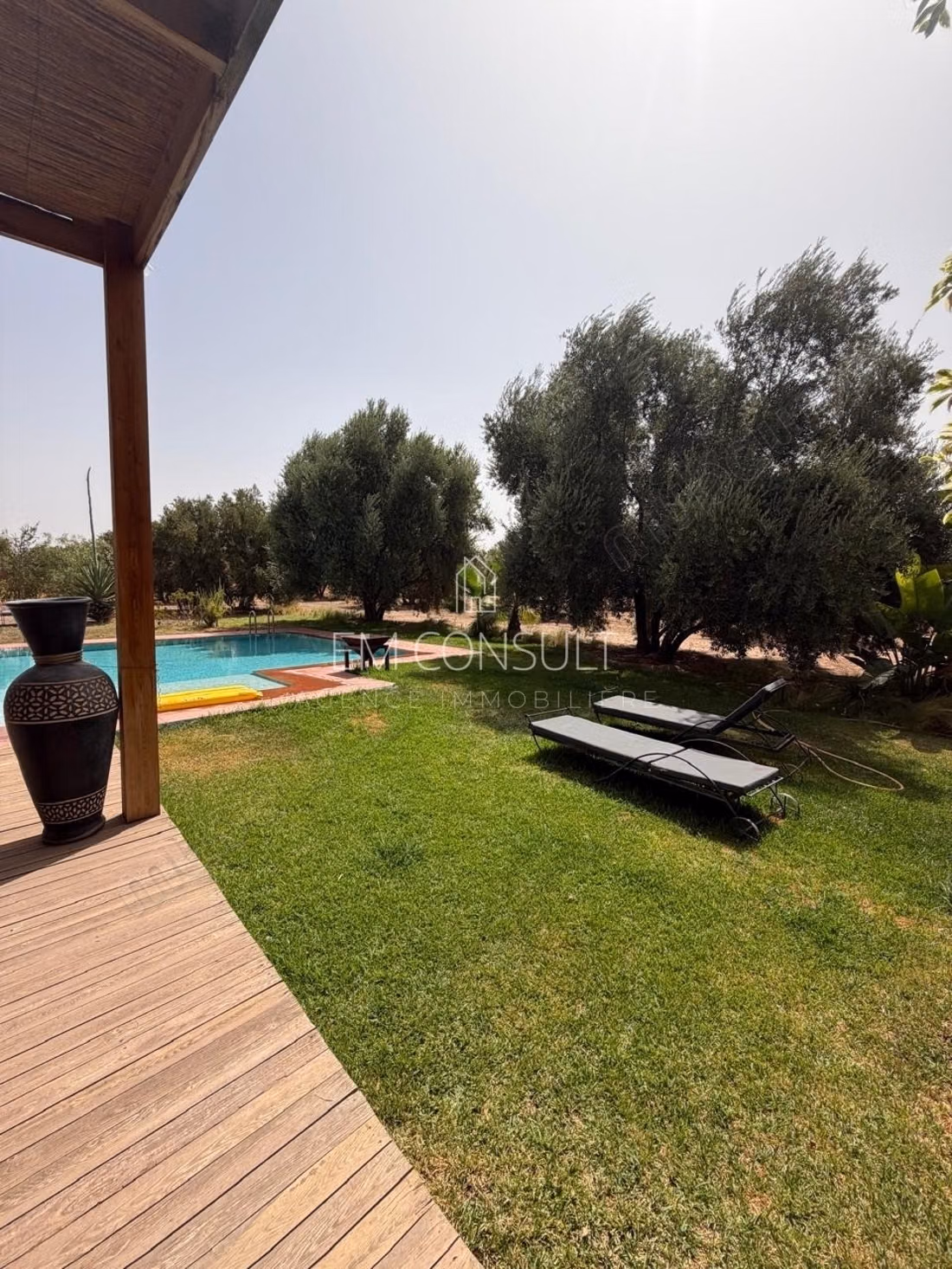 Location villa 6 suites sur 1,7 ha 600m2 route d'amizmiz km 15