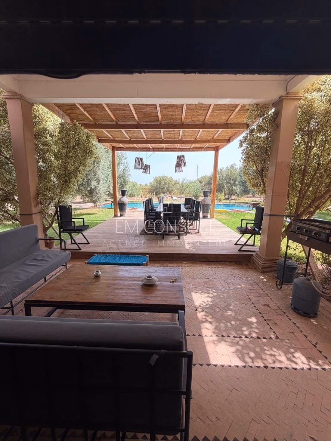 Location villa 6 suites sur 1,7 ha 600m2 route d'amizmiz km 15