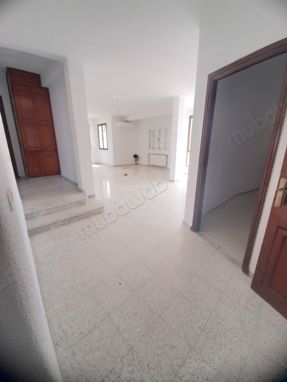 منزة 8 للإيجار طابق فيلا S3