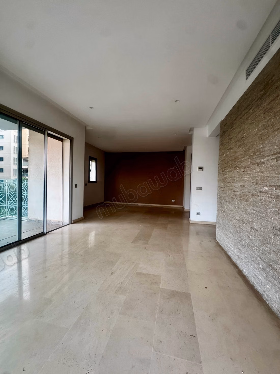 Location d’un appartement 3 chambres au CFC
