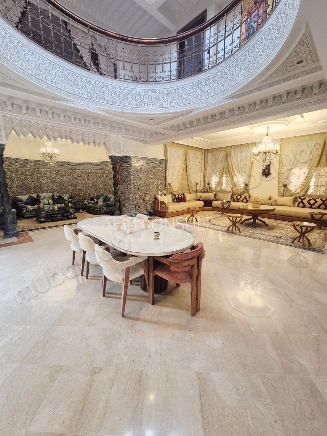 LOCATION Villa 5 suites 350 m² Targa