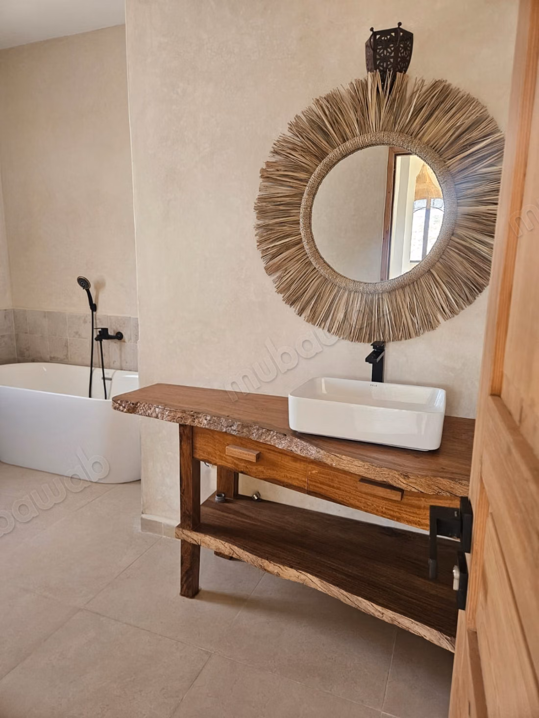 Sumptuous house for sale in Ouassane next to Sidi Kaouki. Area 240 m². Well furnished