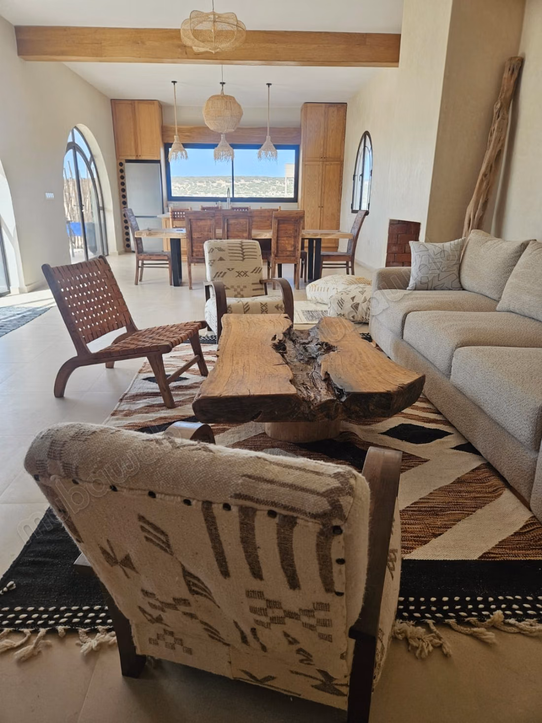 Sumptuous house for sale in Ouassane next to Sidi Kaouki. Area 240 m². Well furnished