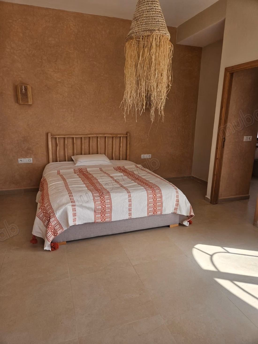 Sumptuous house for sale in Ouassane next to Sidi Kaouki. Area 240 m². Well furnished