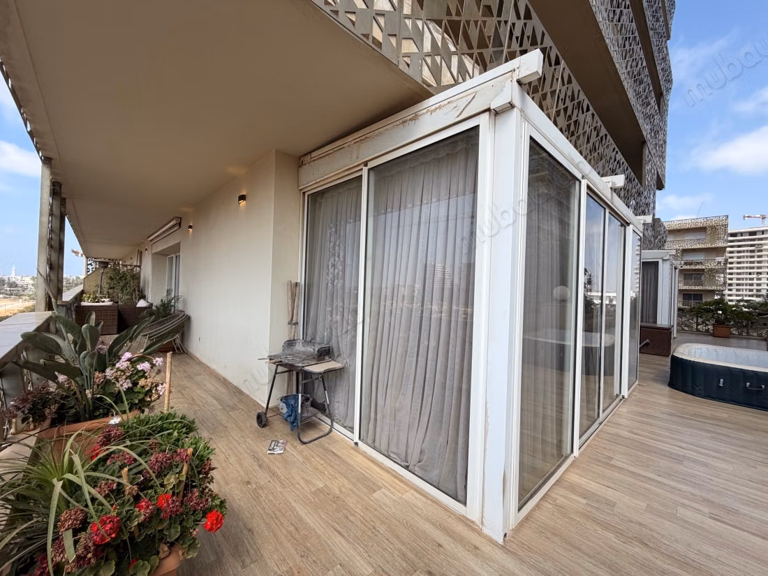 4 Bedroom Apartment for Sale at CFC