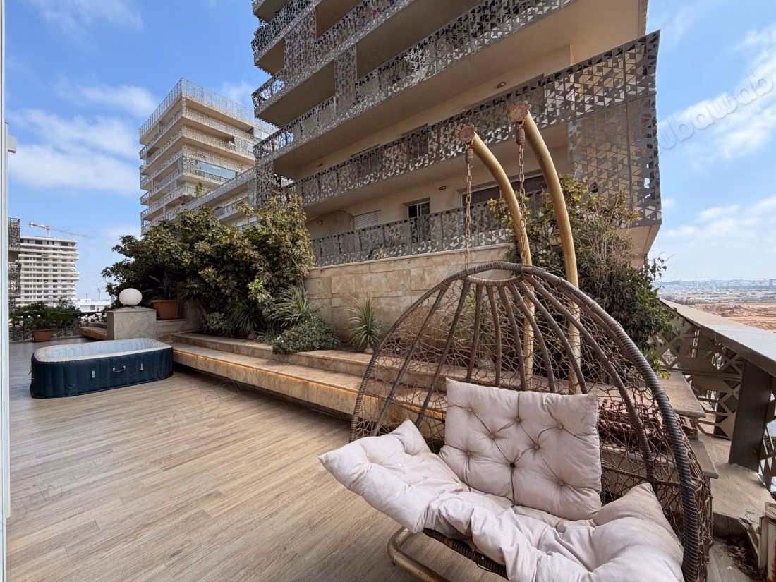 4 Bedroom Apartment for Sale at CFC