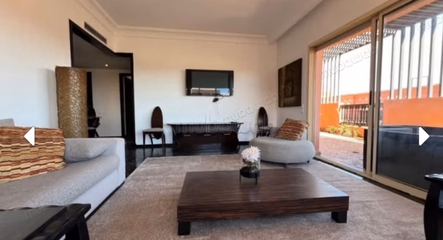 Louez cet appartement à Hivernage.
Superficie 165 m².
Bien meublé