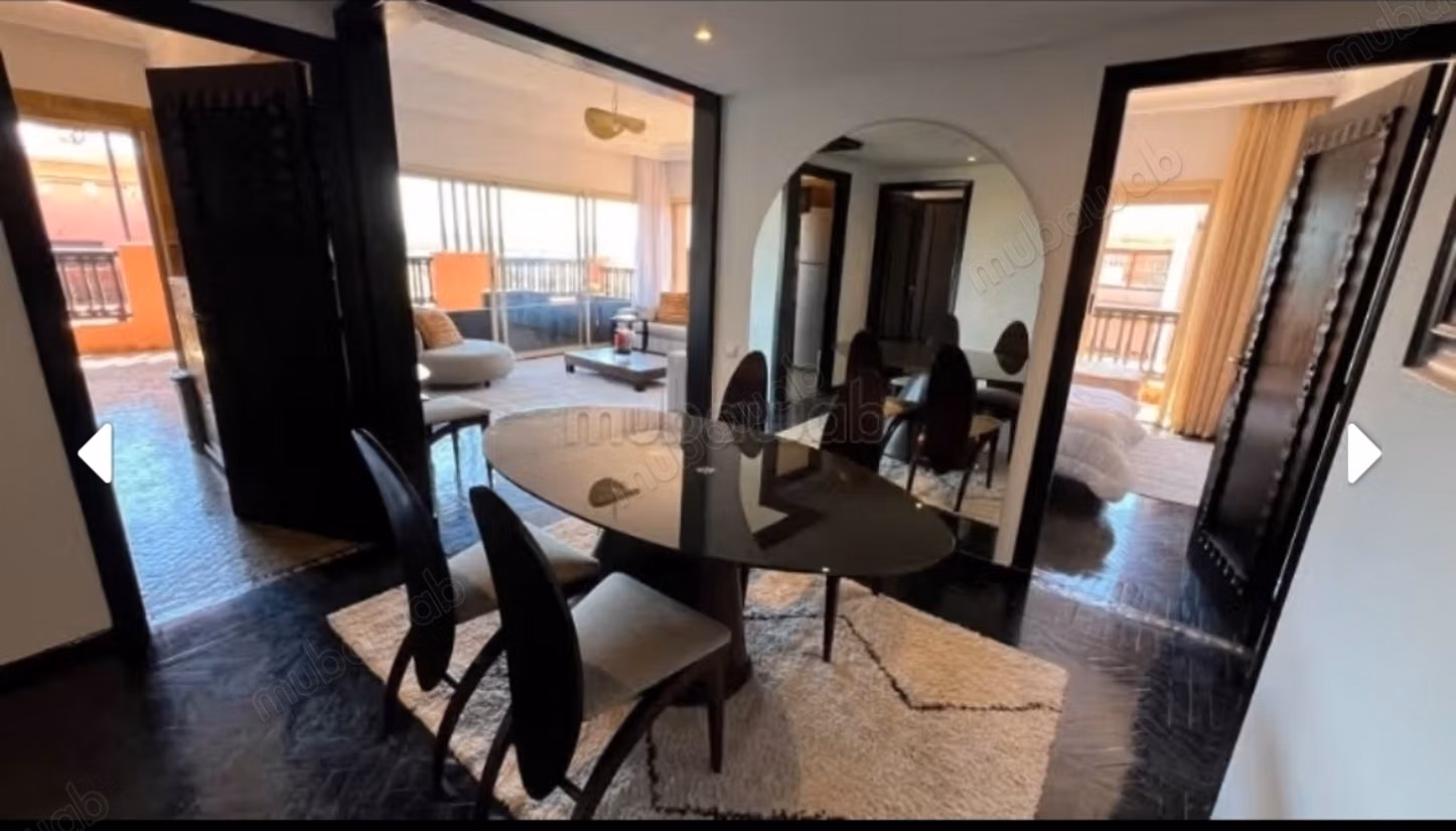 Louez cet appartement à Hivernage.
Superficie 165 m².
Bien meublé