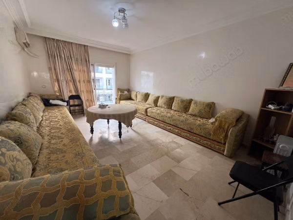 Bel appartamento in affitto a Maârif. Superficie totale 80 m². Lavatrice