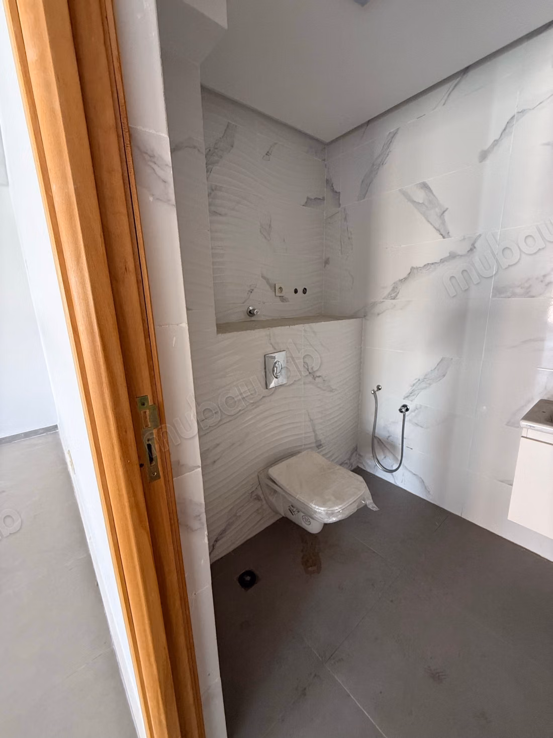 Oficinas en venta en Guéliz. Superficie total 74 m². Servicio de conserjería y aire acondicionado