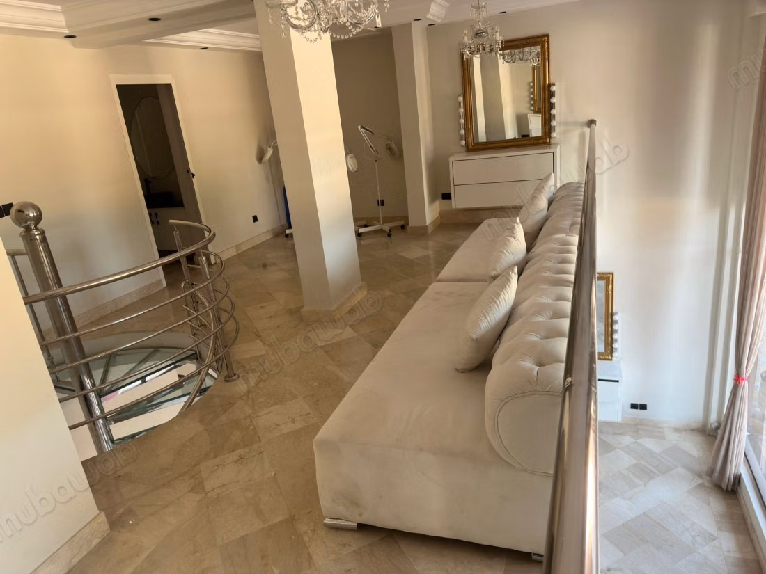 Local comercial a la venta en el Hivernage