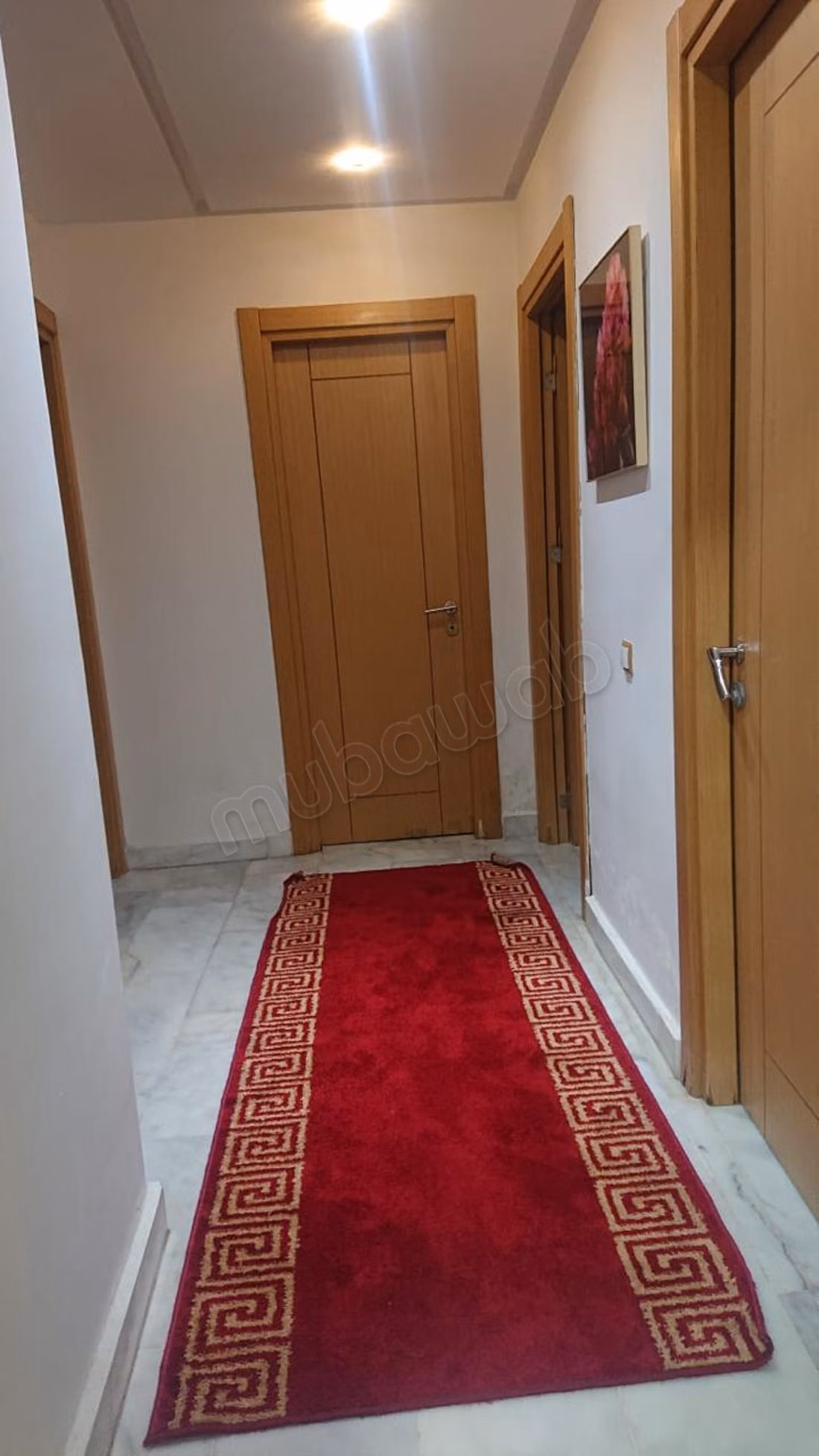 Bell'appartamento in affitto a Harhoura. Superficie di 120 m². Ben arredato