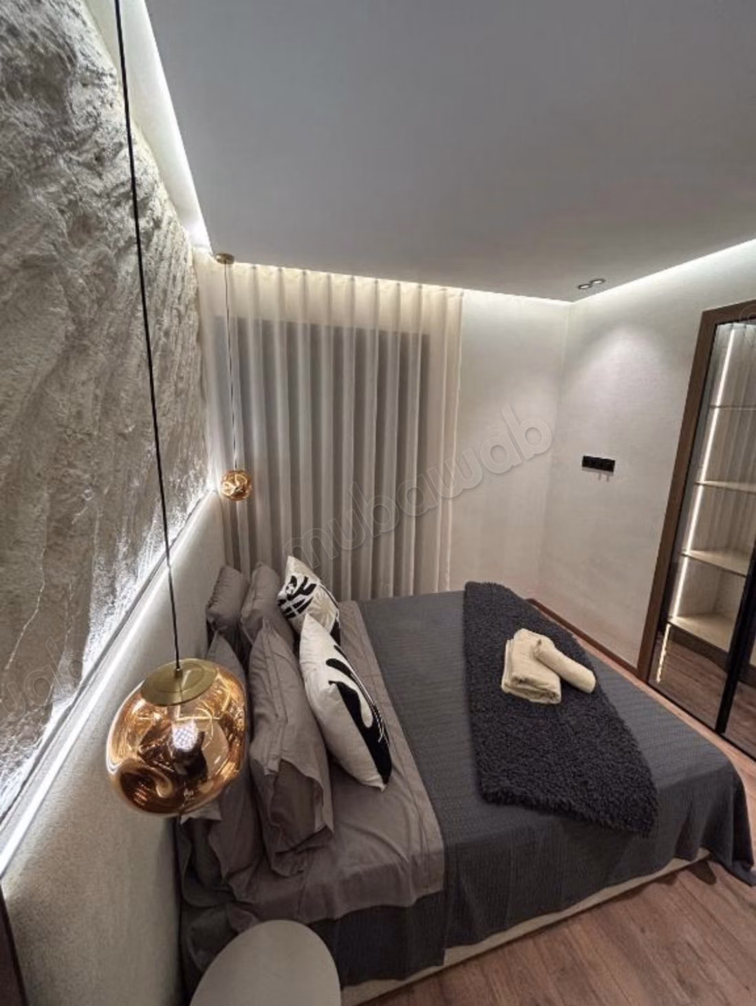 Lussuoso, nuovo, arredato 2 camere da letto