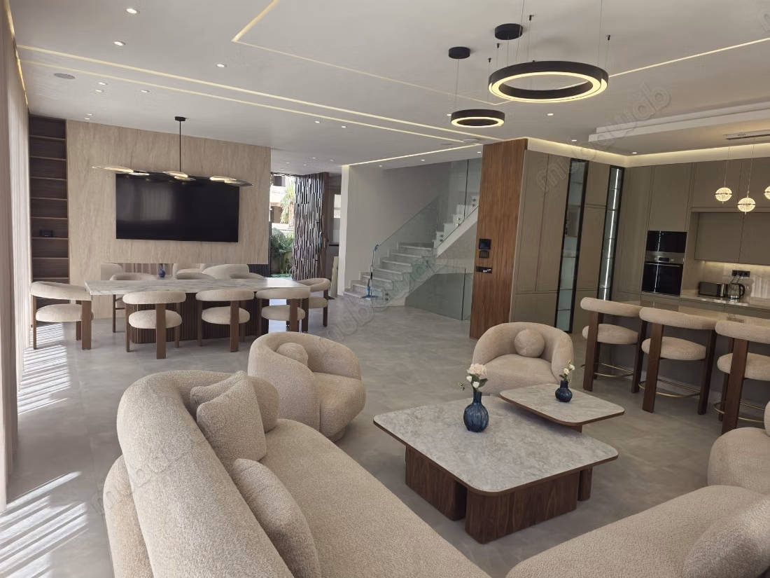 Villa te huur aan de Ourikaweg. Gemeubileerd