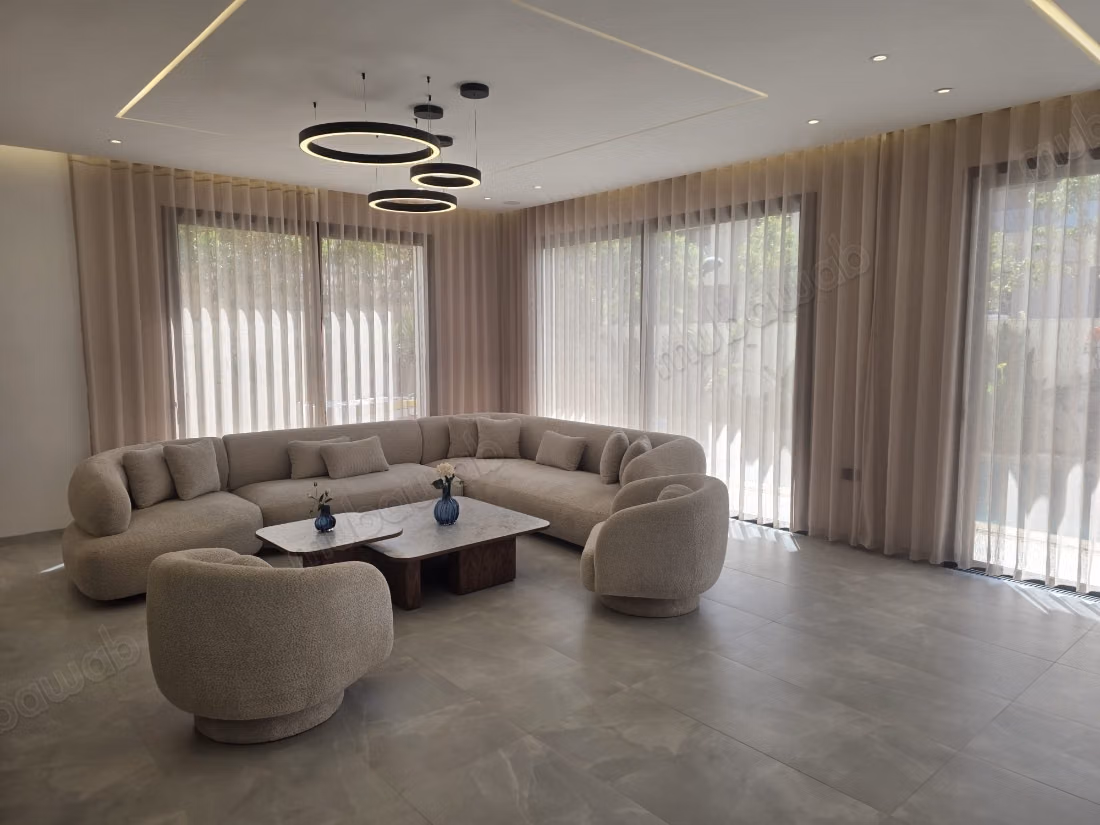 Villa te huur aan de Ourikaweg. Gemeubileerd