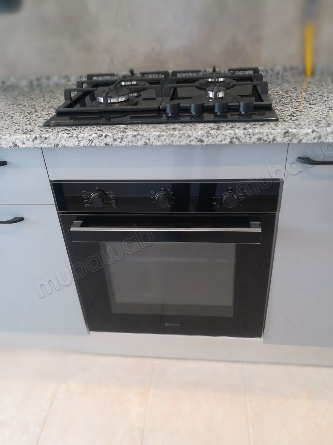 Superbe appartement à louer à La Soukra Ville.
Superficie 61 m².
Porte blindée et chauffage central